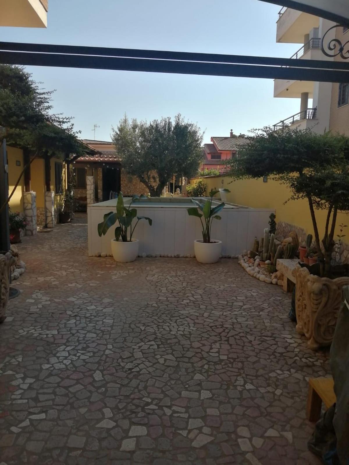 Eneahouse Hotel Fiumicino Luaran gambar